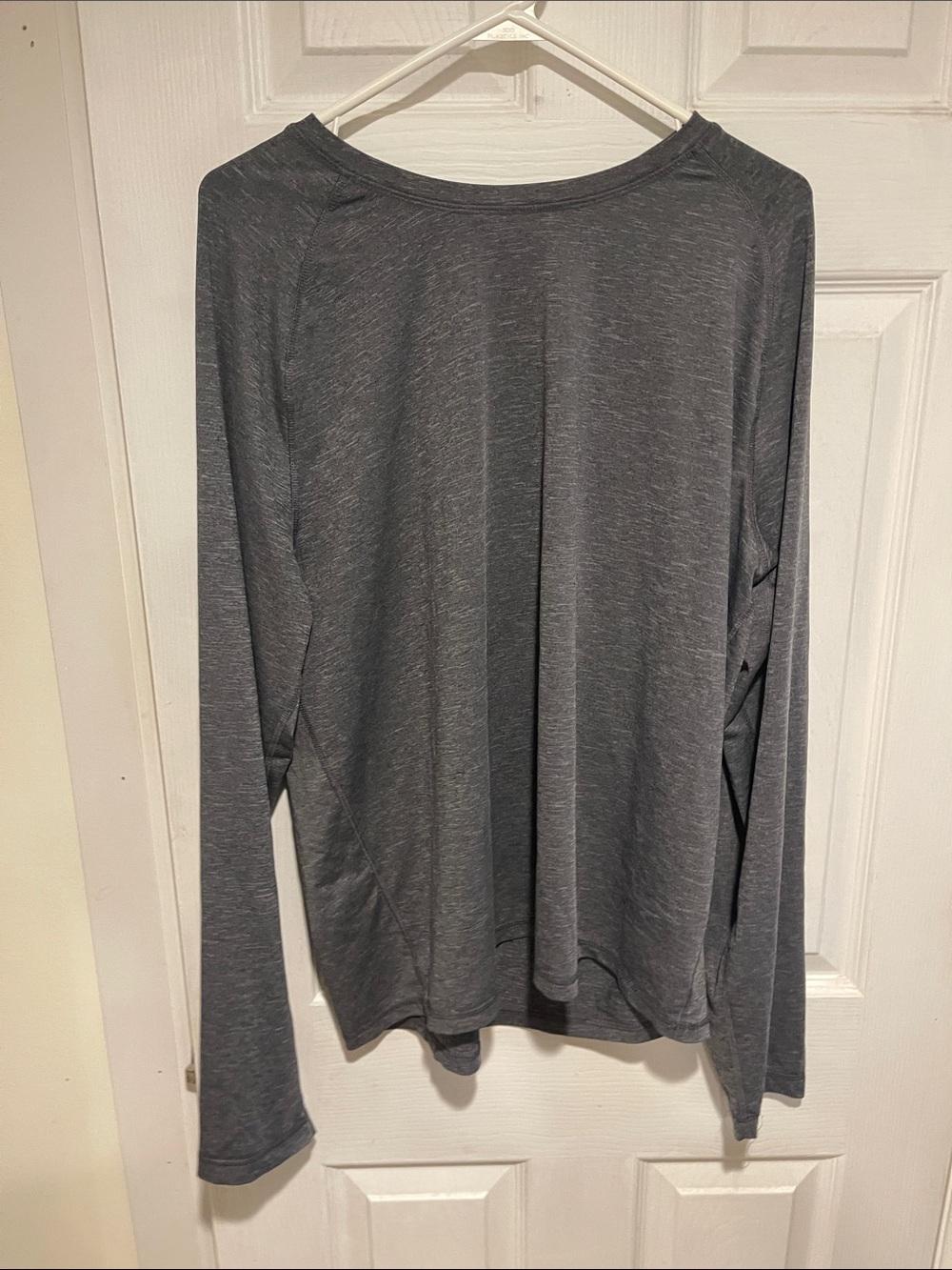 Joseph Abboud Heathered Gray Long-Sleeve Crewneck Top